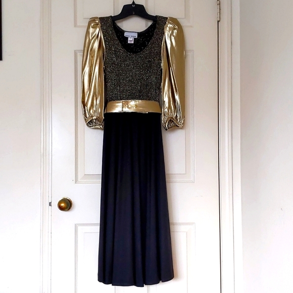 Toni Todd Dresses | Nwot. Vintage Toni Todd Black Dress with 3/4 Big Gold Sleeve and Belt. | Color: Black/Gold | Size: S | Lhua777'S Closet